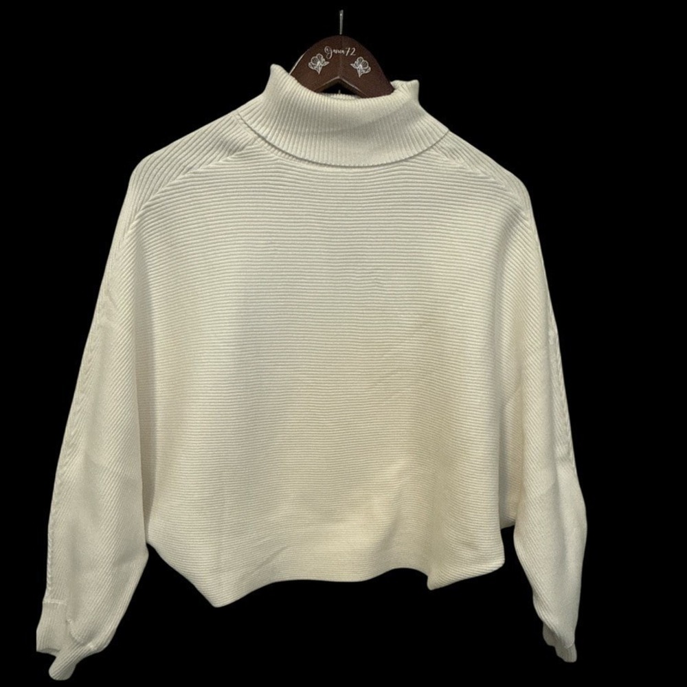 Cider Ivory Ribbed Turtleneck Cropped Sweater Dolman Sleeve Size M Cozy‎ Chunky